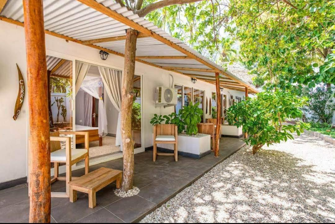 Seashore Beach Hotel Кивенгва Экстерьер фото