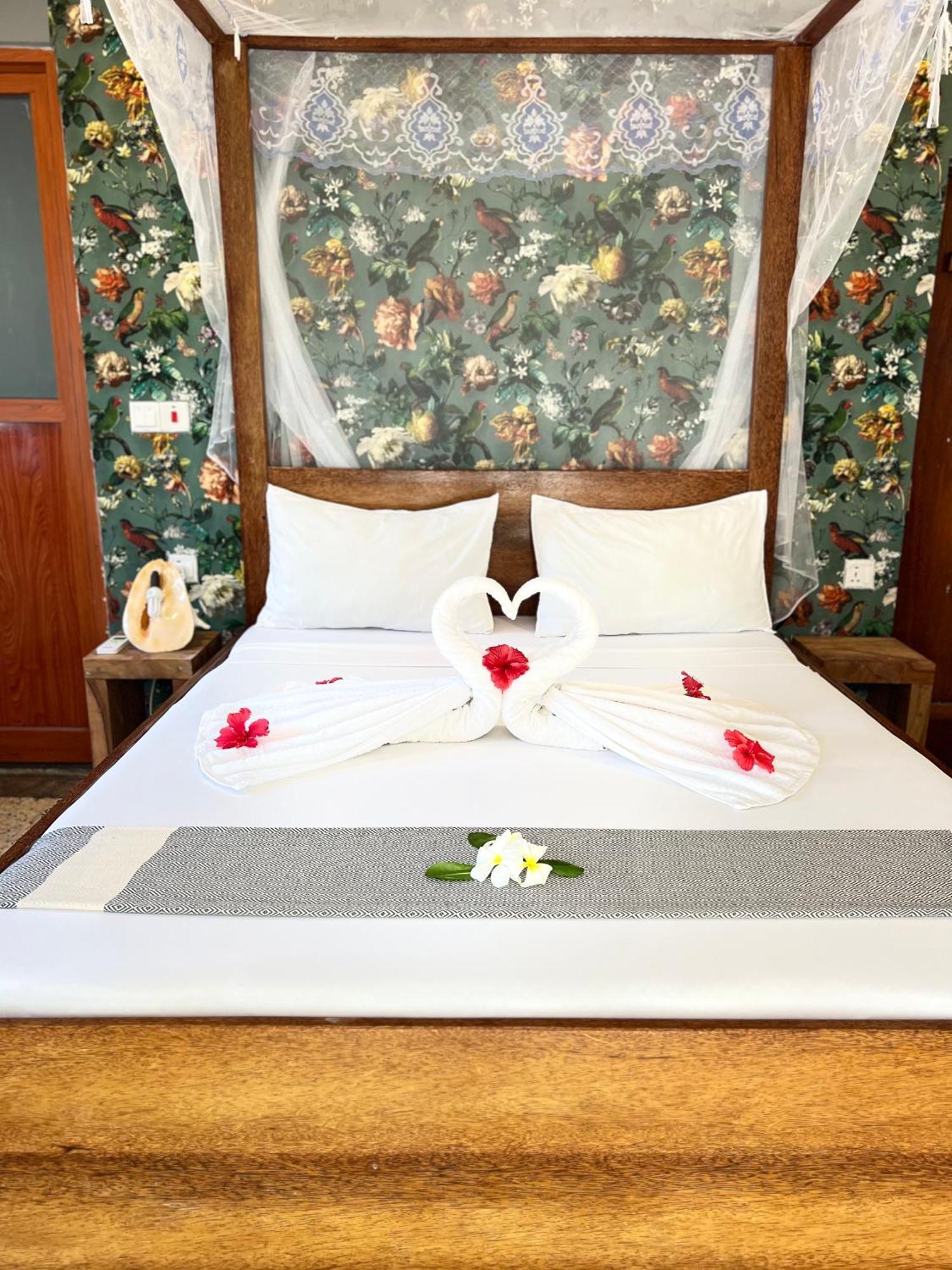 Seashore Beach Hotel Кивенгва Экстерьер фото